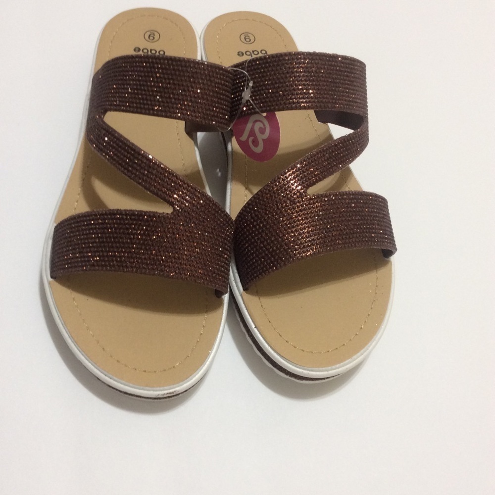 3/$28❤️Women Sander/slipper metallic color size 9